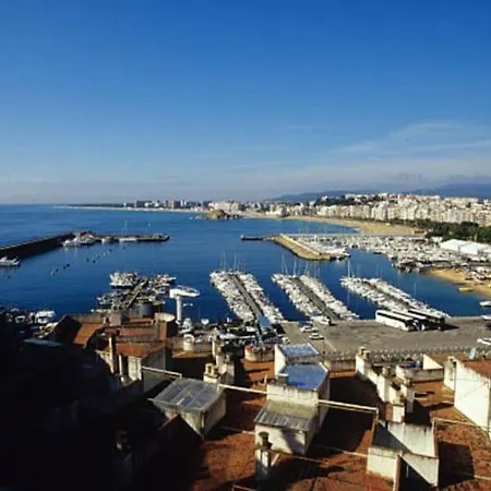 With A Lot Of Appartement Blanes